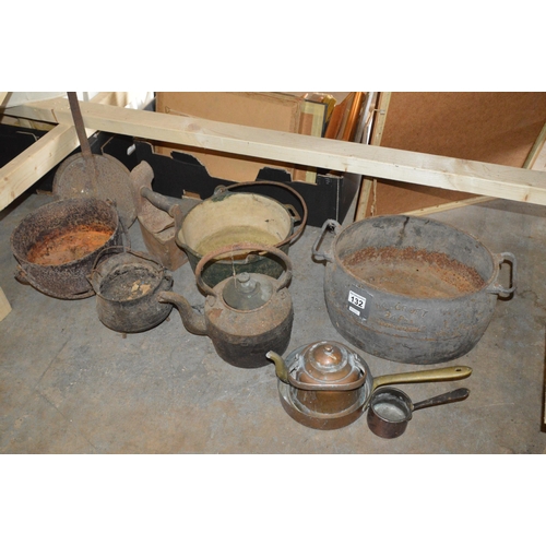 132 - bay of various metal items, pots, kettles.