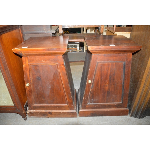 212 - 2 cabinets