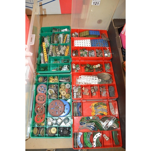 121 - 4 boxes of vintage meccano