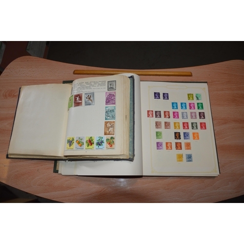 403 - 2 stamp albums