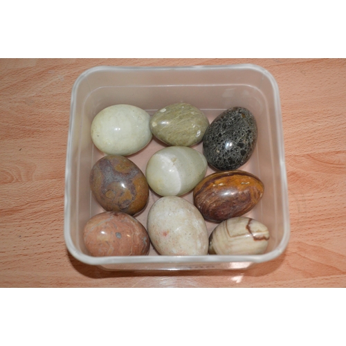 388 - tub of onyx eggs