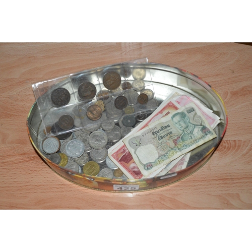 425 - tray of coins & bank notes