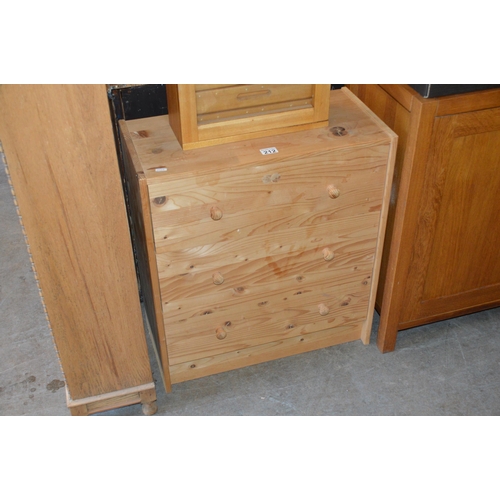 212 - chest of drawers