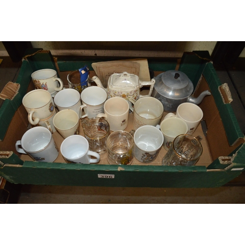 396 - box of mugs & glasses