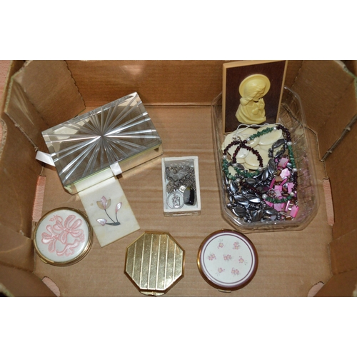 427 - box of jewellery