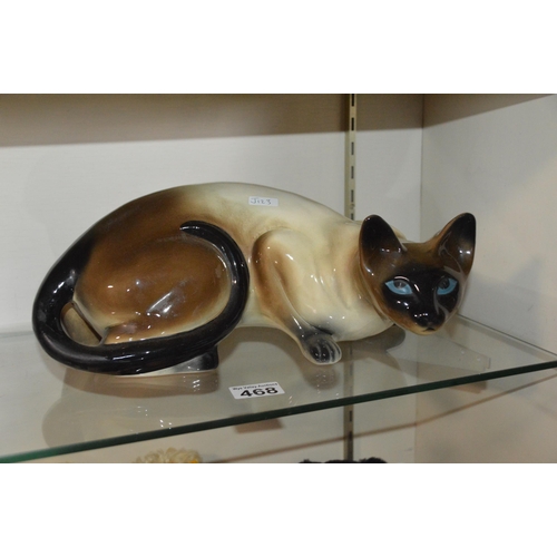 468 - cat figurine