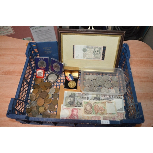 475 - mixed crate of coins & bank notes