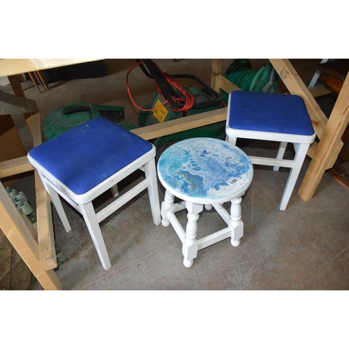 150 - 3 stools