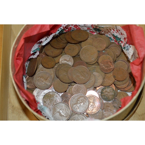 319 - tub of coins