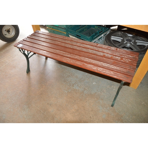 92 - garden table/seat