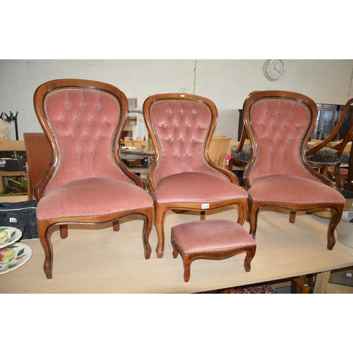 170 - 3 salon chairs & stool