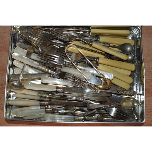 323 - tin of silver plated cutlery