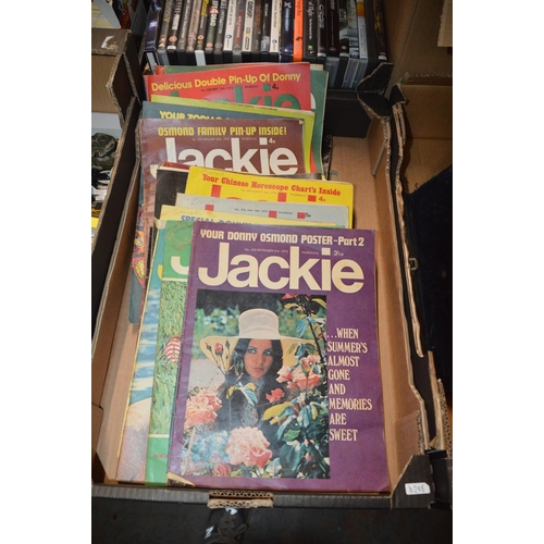 100 - qty of retro jackie magazines