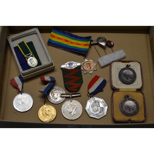 345 - tray of various medals