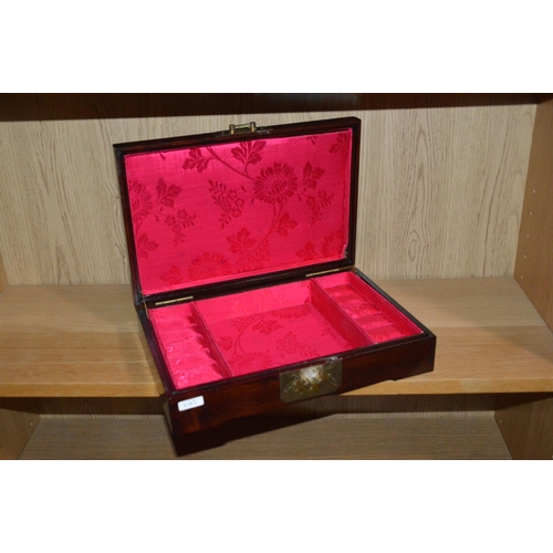 309 - jewellery box