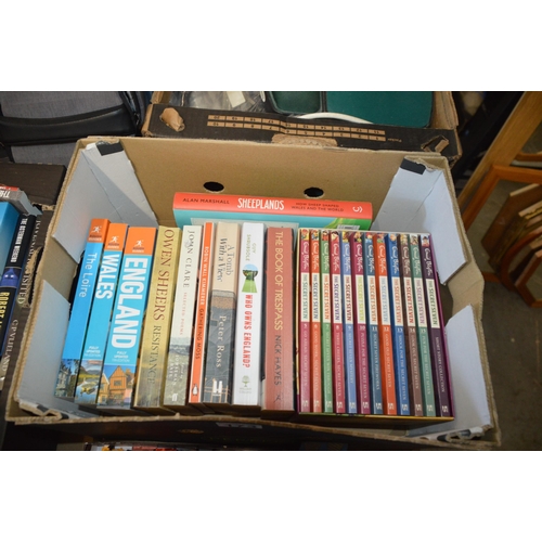 173 - box of books