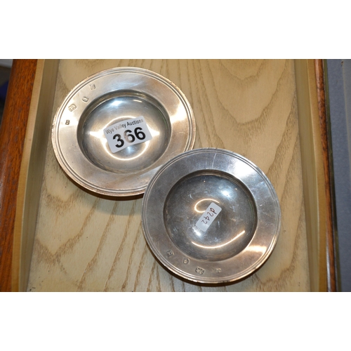 366 - 2 sterling silver dishes | 221g