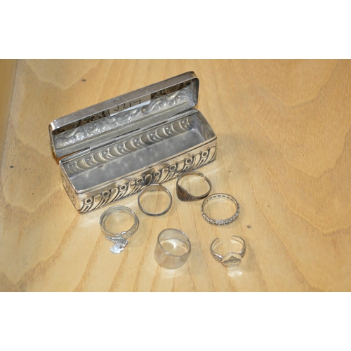 348 - qty of silver rings & silver box