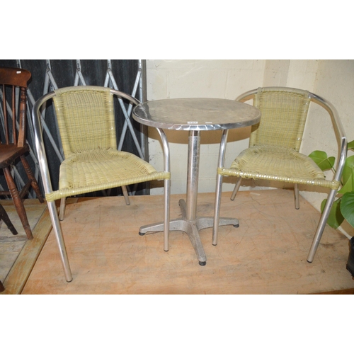 137 - garden table & chairs