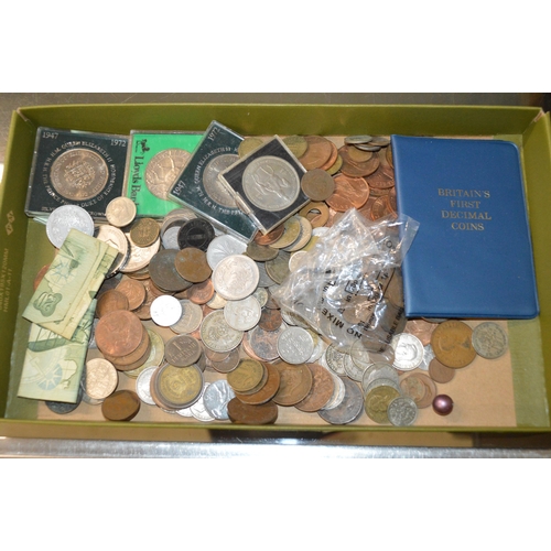 403 - tray of coins & banknotes