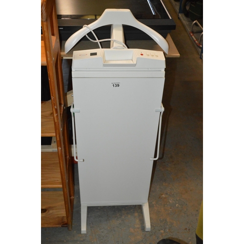 139 - trouser press