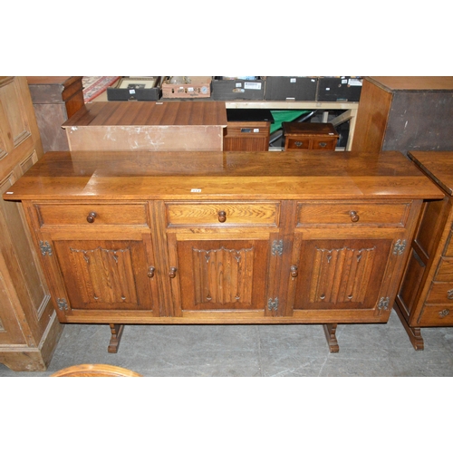 154 - oak sideboard