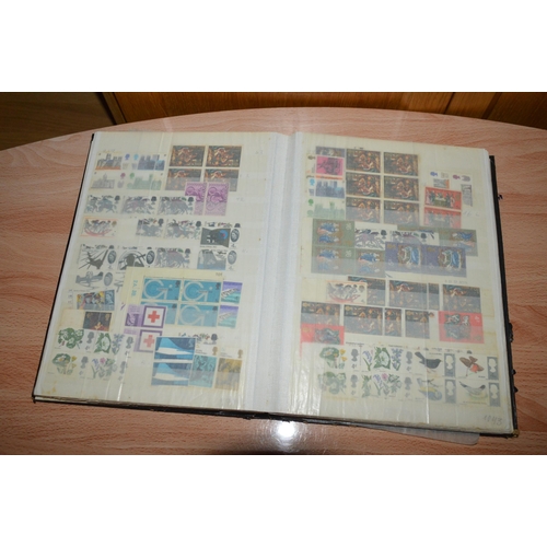 394 - album of collectable stamps