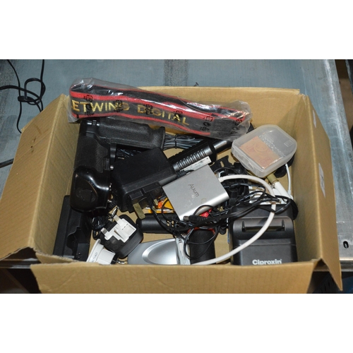 74 - box of assorted electrical goods