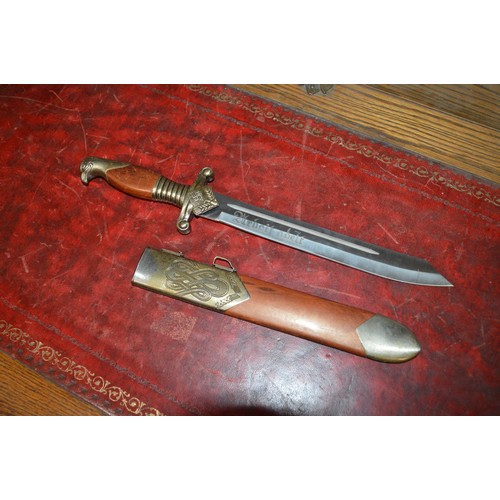 346 - replica German dagger