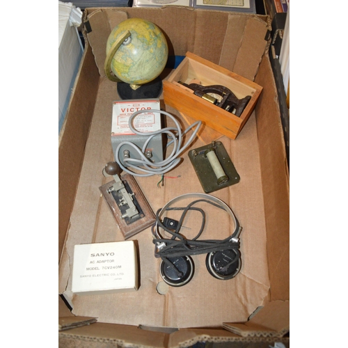 152 - box of misc. vintage items