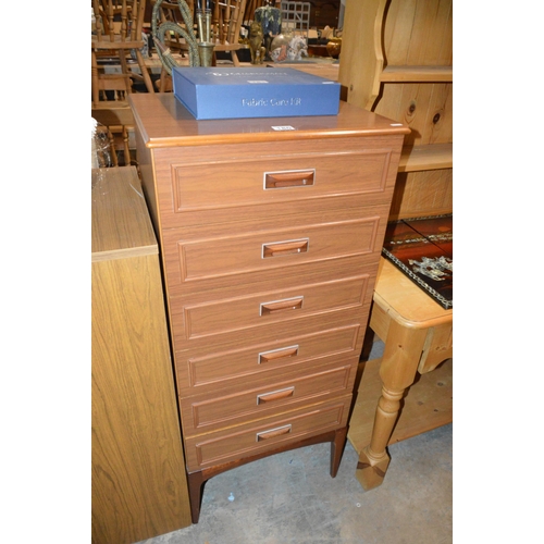 180 - set of drawers