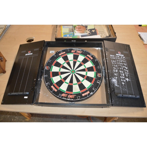 dart board