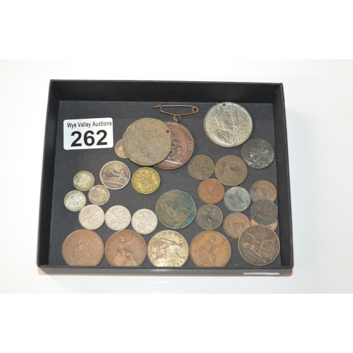 262 - tray of collectable coins