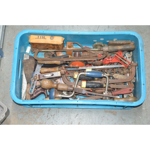 71 - tub of various hand tools