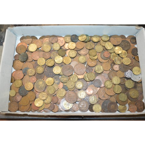 346 - tray of coins