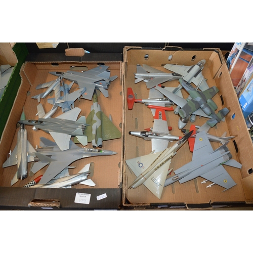 2 boxes of model fighter jets