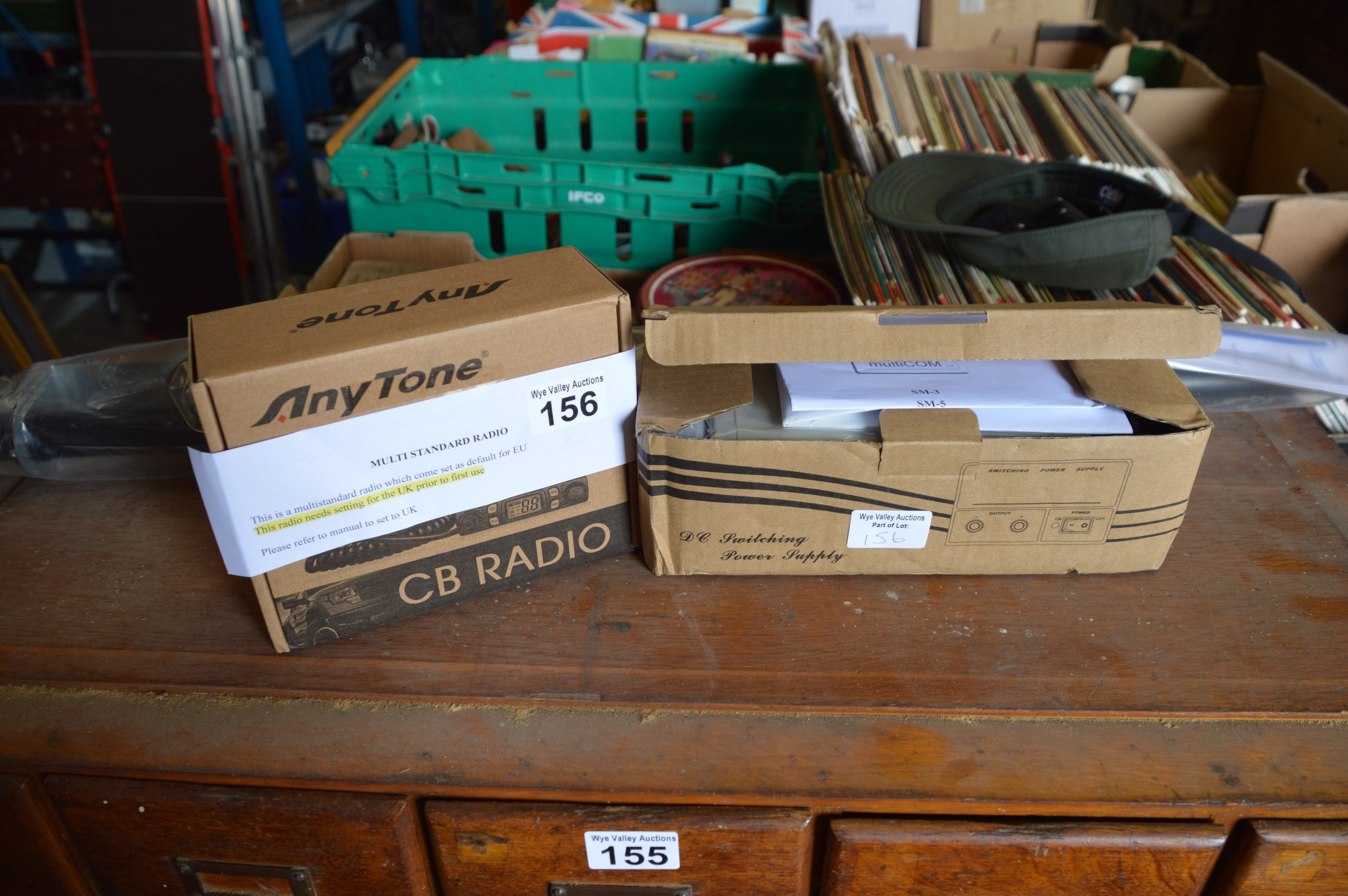 boxed cb radio, powerpack & antenna