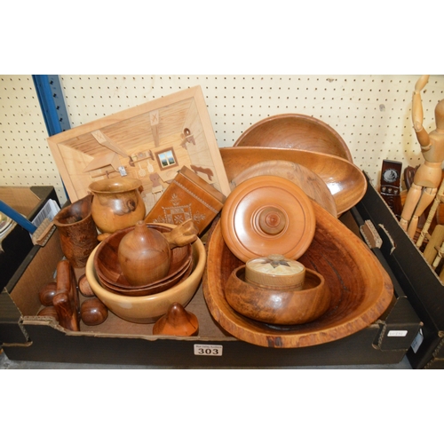 303 - box of woodware