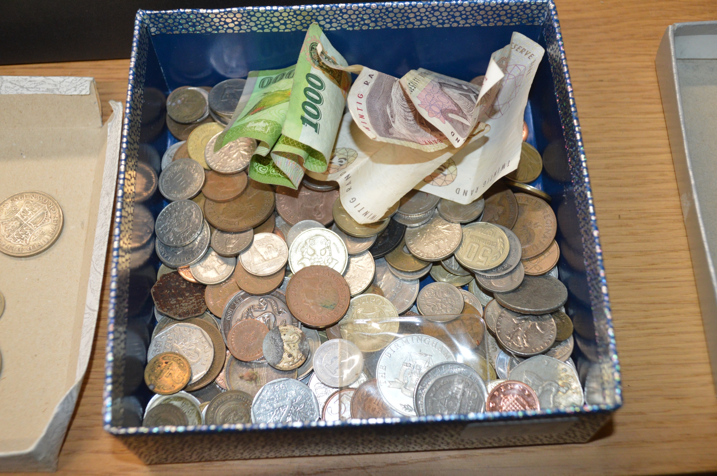 box of coins & banknotes