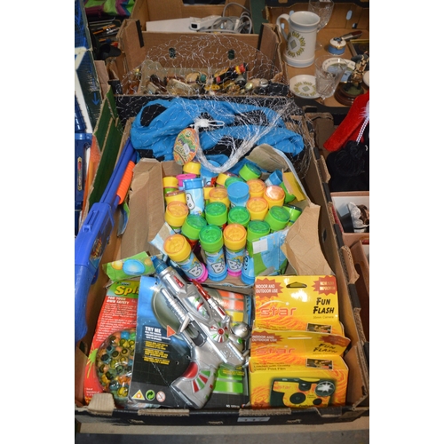 117 - box of assorted new childrens toys & cameras