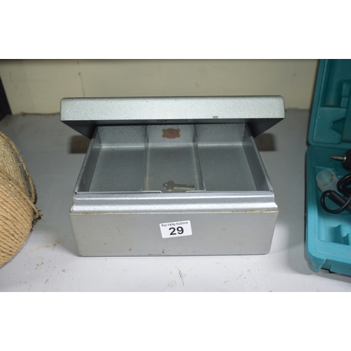 Lot 29        