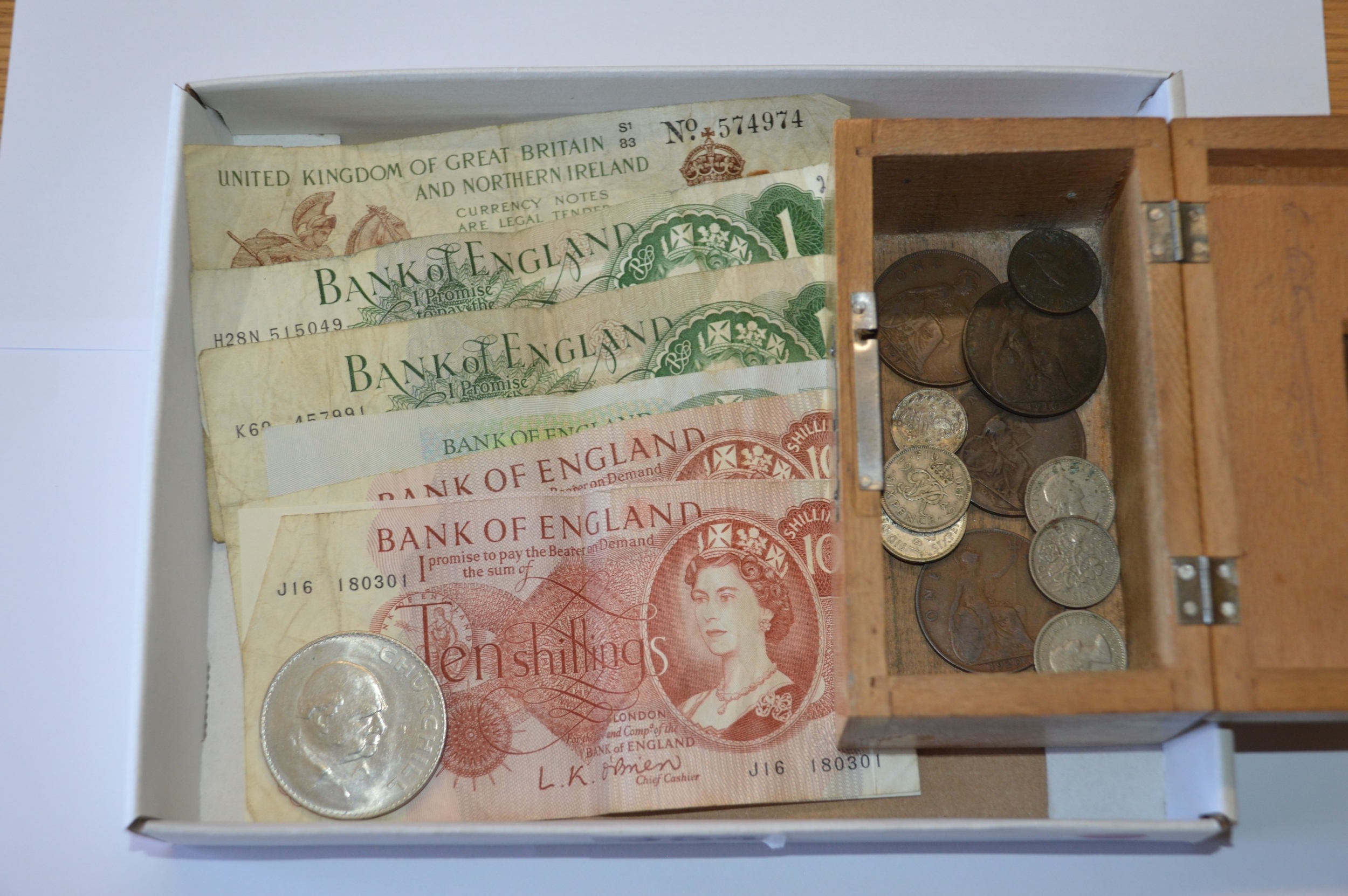 box of bank notes & coins
