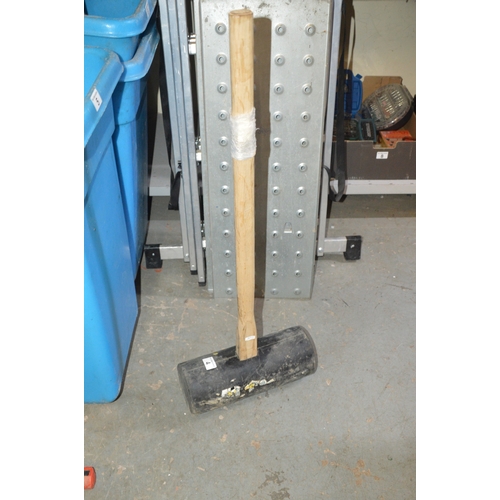 Lot 4         