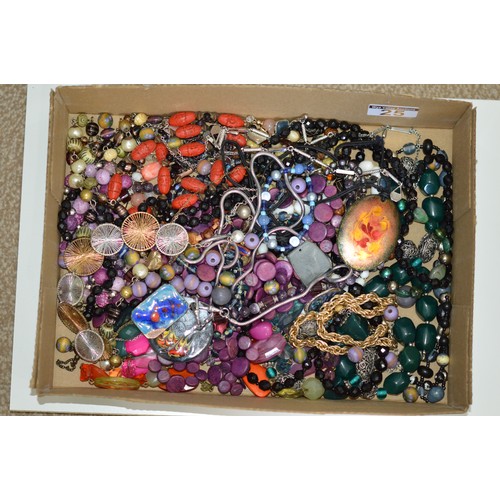 Lot 25        