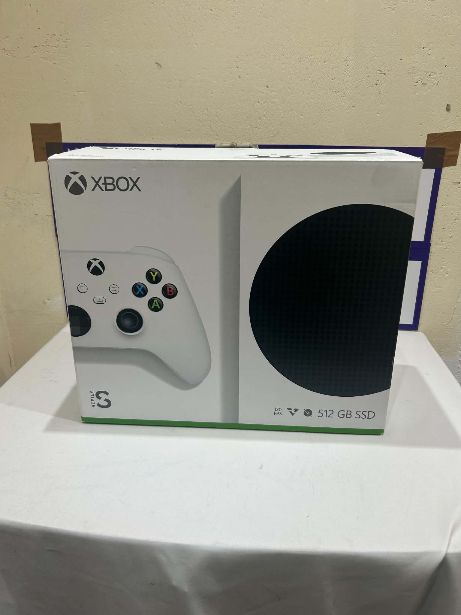 Xbox Series S 512gb in box with controller and cables