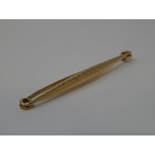 6 - 9ct Gold Brooch, Length 5cm