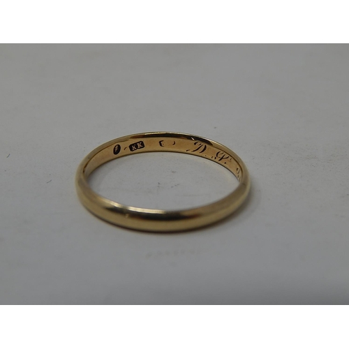 62 - 14ct Gold Ring. 2.1g