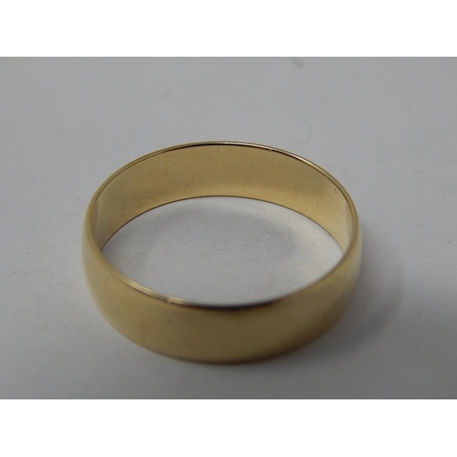 64 - 14ct Gold Ring. 4.3g