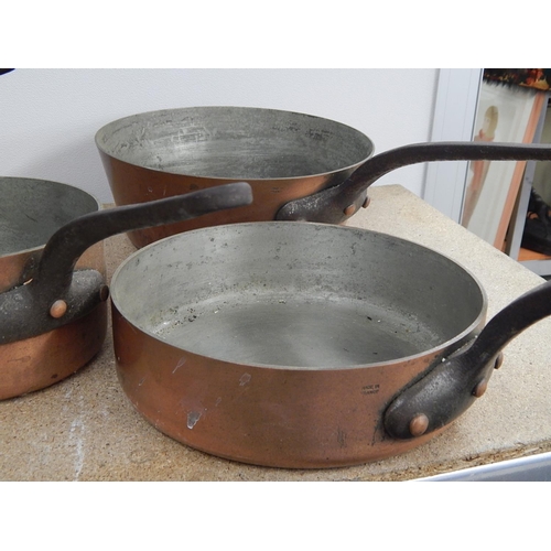 851 - Set of French Copper Saucepans. Very Heavy Duty Quality Set