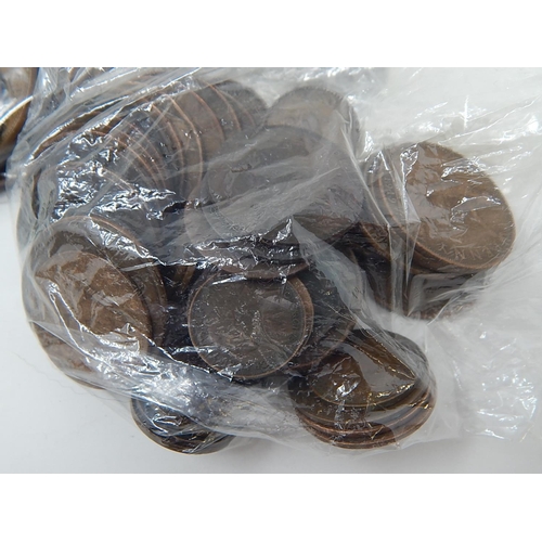 308 - Quantity of Pennies & Halfpennies from George II to Elizabeth II.